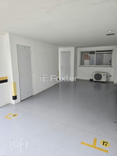 Image 30 - 999155