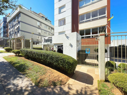 Image 35 - 999221
