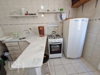Image 7 - 999300