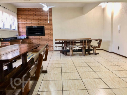 Image 32 - 999376