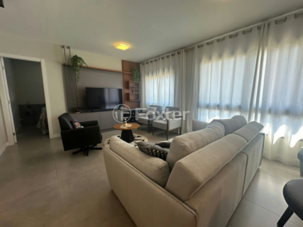Image 3 - 999378