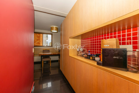 Image 42 - 999383