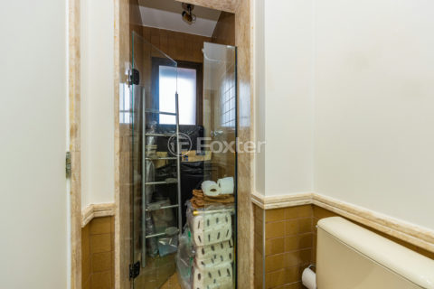 Image 35 - 999383