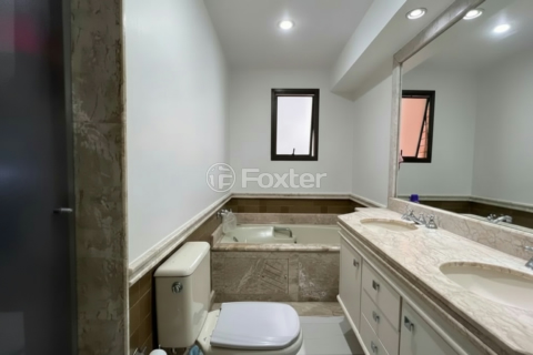 Image 33 - 999383