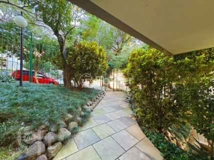 Image 38 - 999399