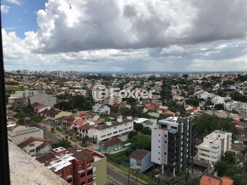 Image 24 - 999458
