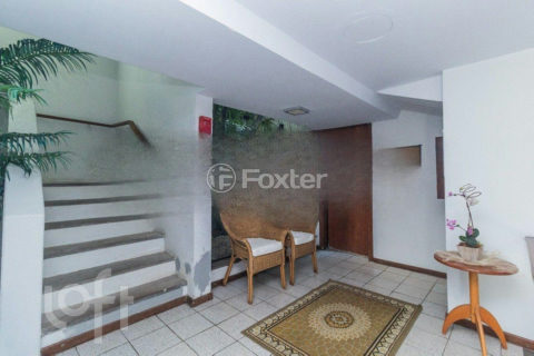 Image 27 - 999542