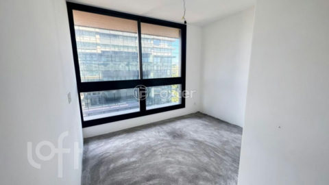 Image 7 - 999567