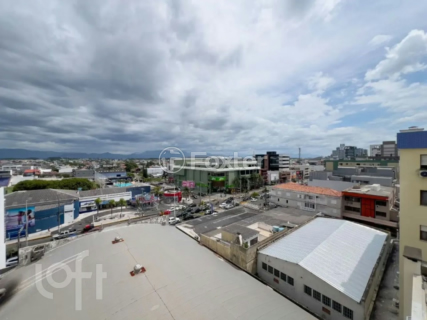 Image 8 - 999677