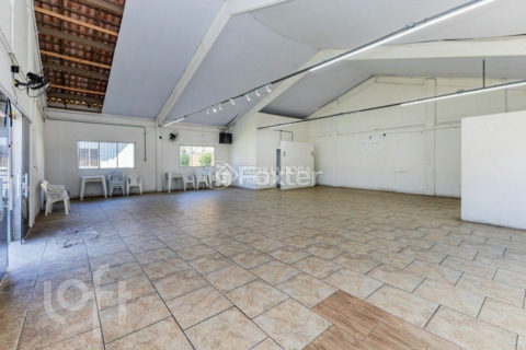 Image 33 - 999732