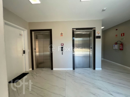 Image 3 - 999739