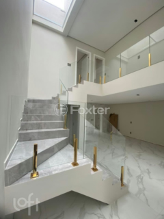 Image 8 - 999741