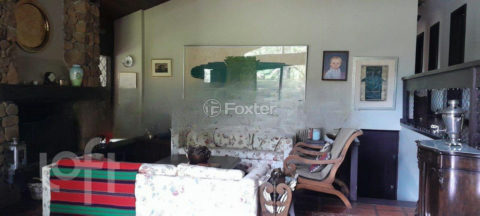 Image 21 - 999742