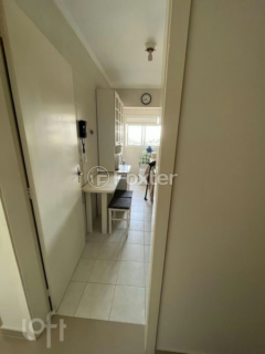 Image 7 - 999752