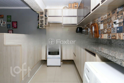 Image 6 - 999776