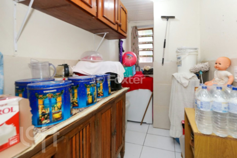 Image 17 - 999825