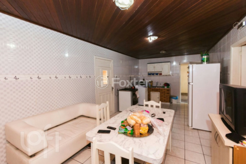 Image 8 - 999840