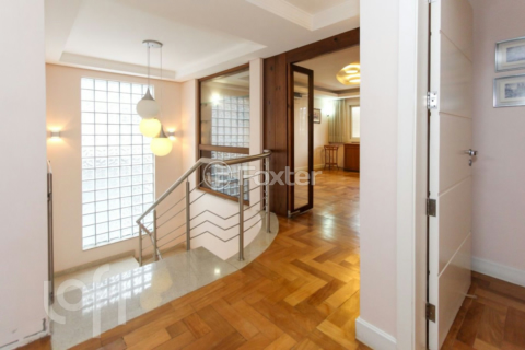 Image 3 - 999881