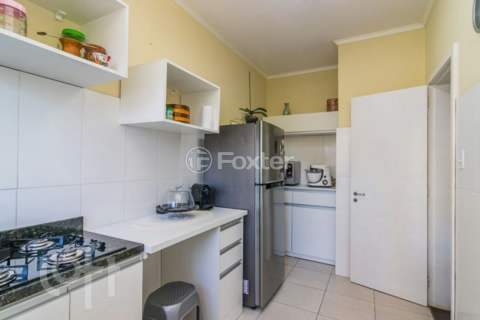 Image 7 - 999975