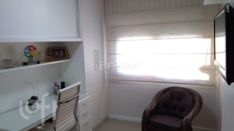 Image 7 - 999976