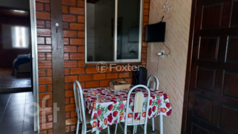 Image 20 - 999983