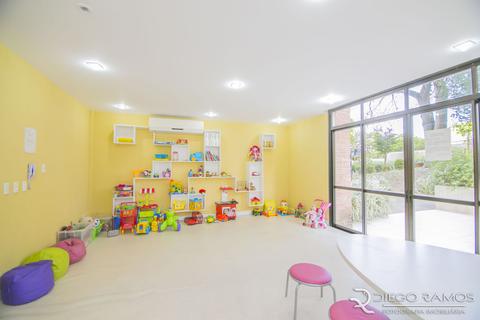 Image 93 - 998842