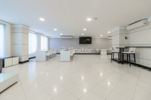 Image 35 - 1015542