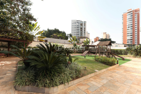 Image 39 - 988439