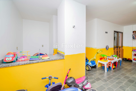Image 42 - 556955