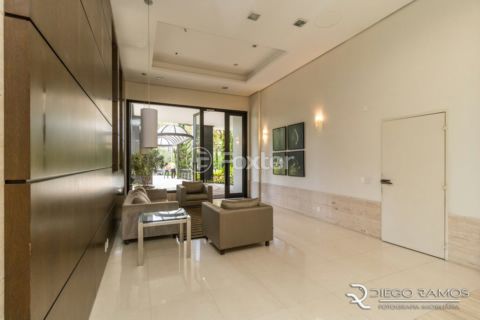 Image 32 - 992341