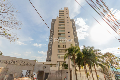 Image 27 - 1017163