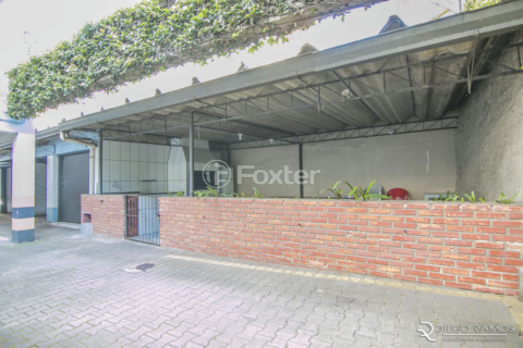 Image 38 - 727060