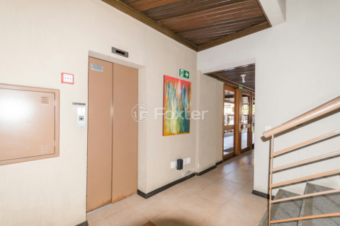 Image 34 - 931655