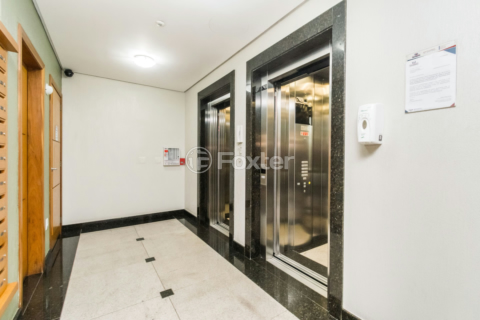 Image 27 - 997915
