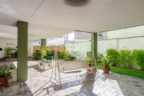 Image 31 - 873541