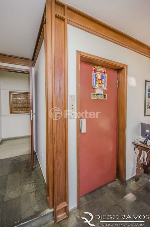 Image 46 - 954676
