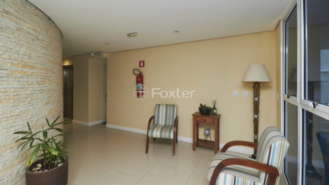 Image 46 - 1017517