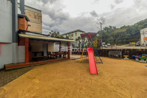 Image 30 - 285555