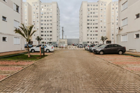 Image 32 - 1017956