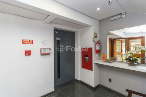 Image 32 - 959517