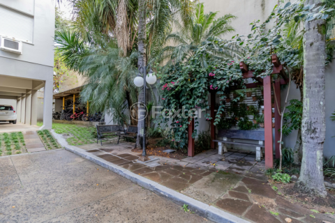 Image 39 - 830588