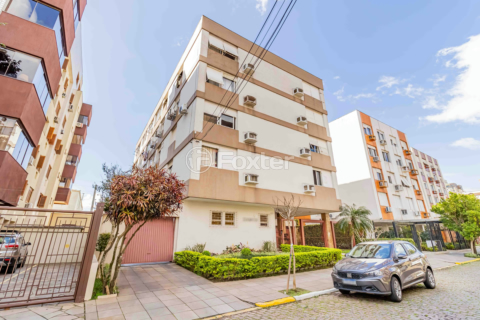 Image 35 - 904062