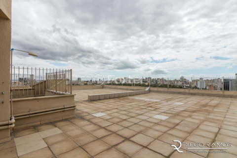 Image 17 - 1005113