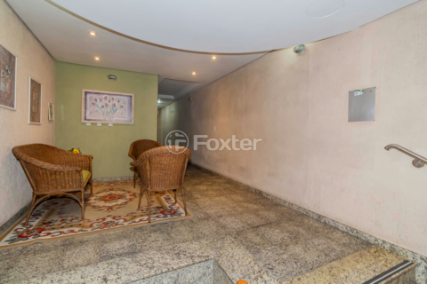 Image 33 - 1013391