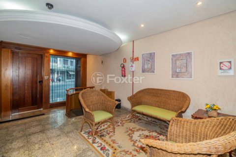 Image 37 - 1013391