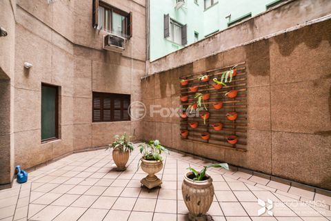 Image 17 - 281571