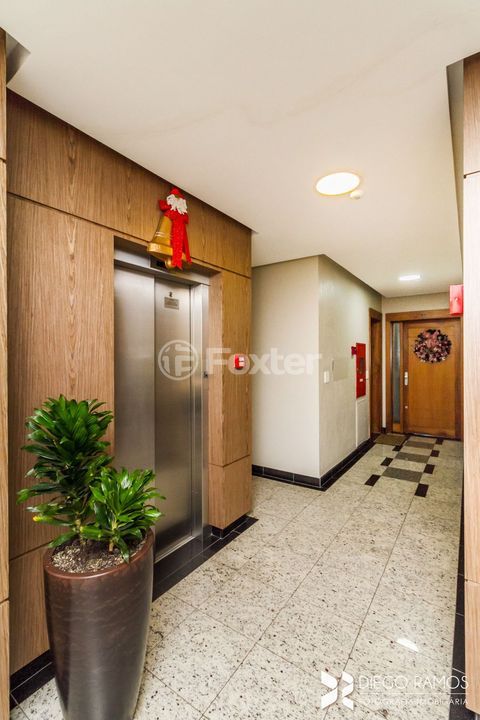 Image 70 - 955864