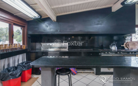 Image 51 - 811140