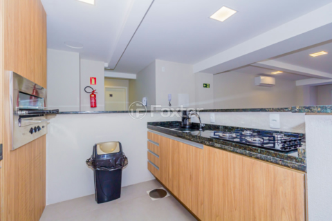 Image 11 - 1011515