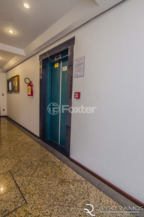 Image 3 - 872003
